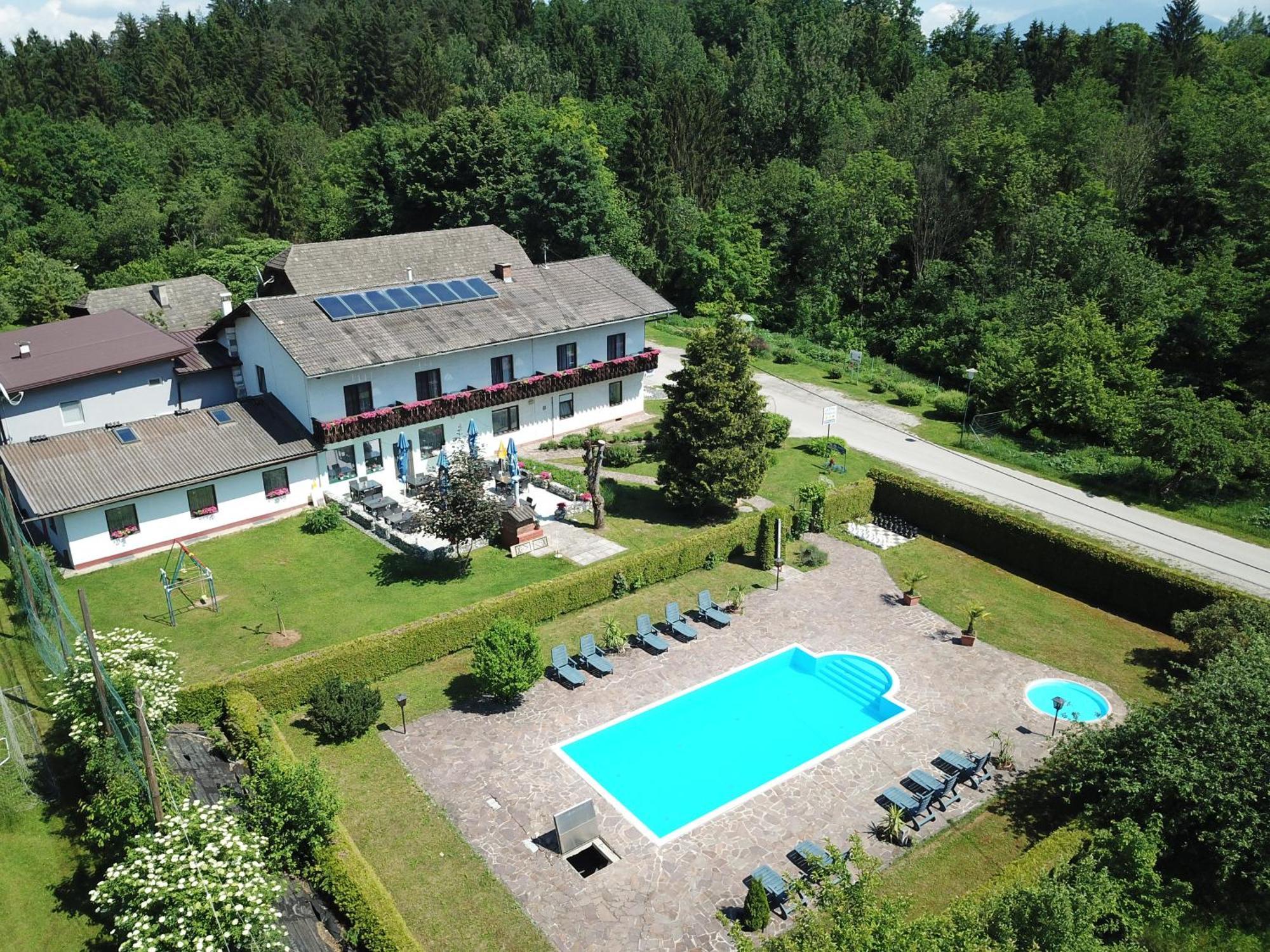 Gasthof Waldwirt Sankt Kanzian am Klopeiner See Bagian luar foto